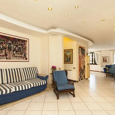 Topazio Comfortable Villa *